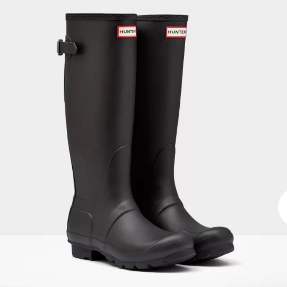 Hunter Women’s tall black boots